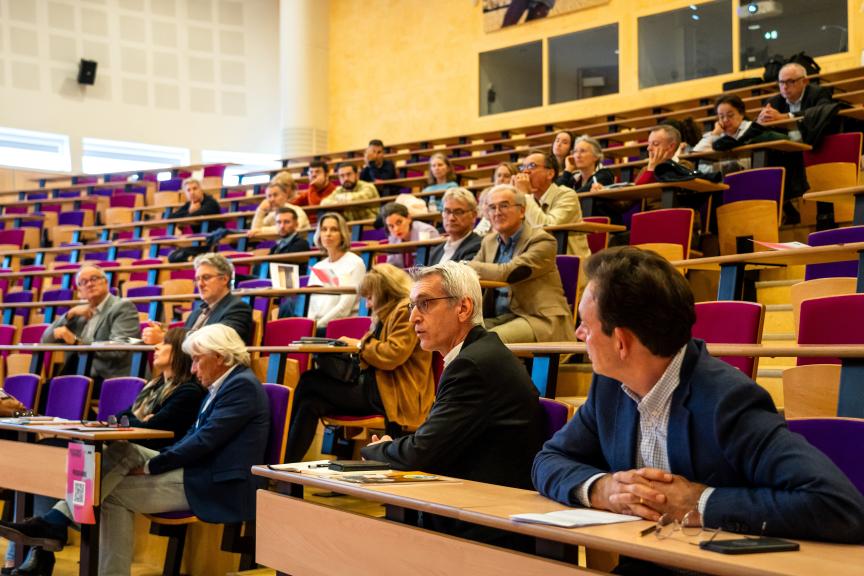 Plan sur les participants à l'événement.